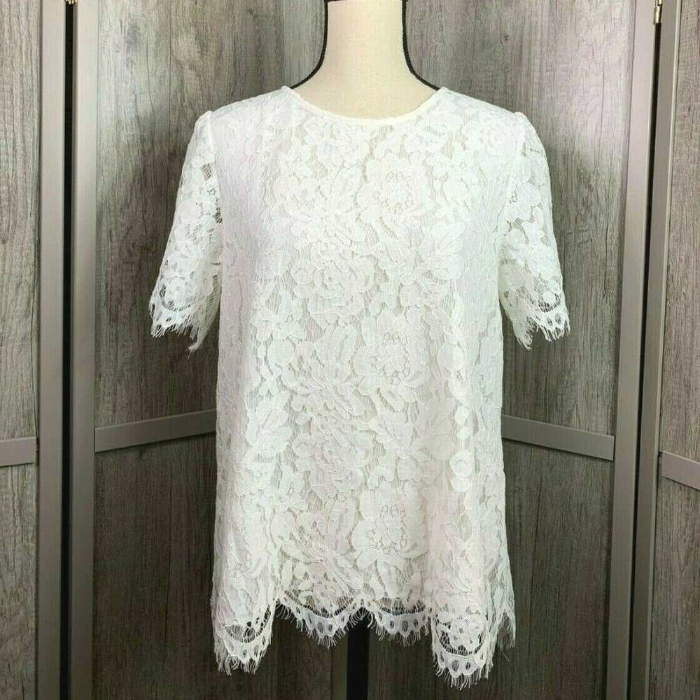 Grace NWT Beautiful White Lacey Short Sleeve Top